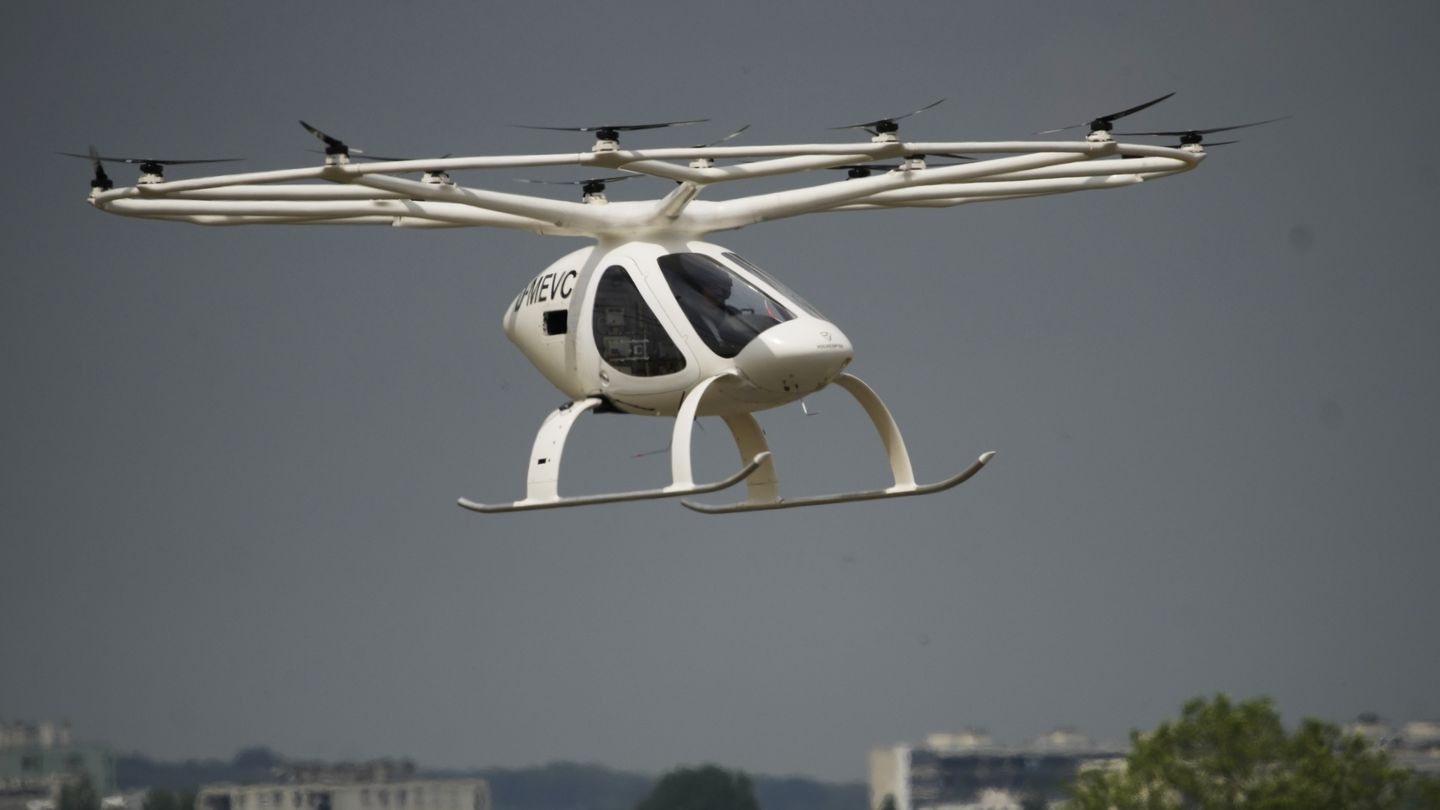 The Volocopter 2X, an electric vertical takeoff and landing multicopter, delivered a demonstration flight during the Paris Air Show earlier this week.
