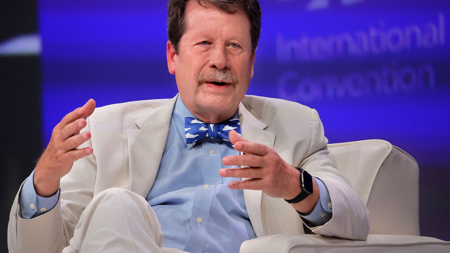 FDA Commissioner Robert Califf spoke with Rachel King, CEO of BIO, at the organization's global convention, held at the Boston Convention and Exhibition Center this week.